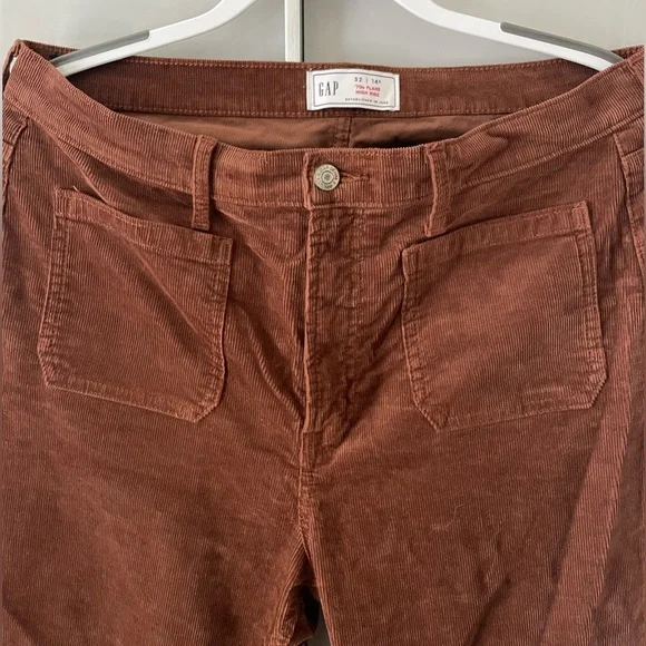 GAP Women’s Brown ‘70s Flare Corduroys - Picture 3 of 4